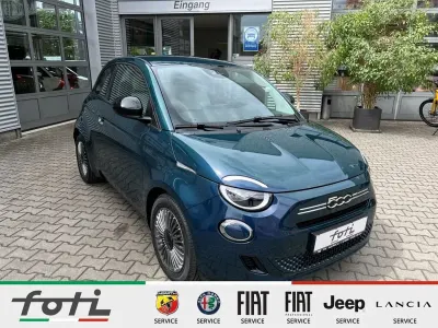 Neu Fiat 500 Icon 65 PS (47 kW) 2026 Grün Limousine