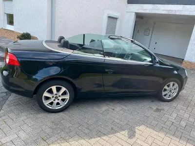 Gebraucht VW Eos 115 PS (84 kW) 2007 Schwarz Cabrio