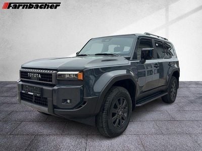 Neu Toyota Land Cruiser Executive 205 PS (150 kW) 2025 Dark grey SUV