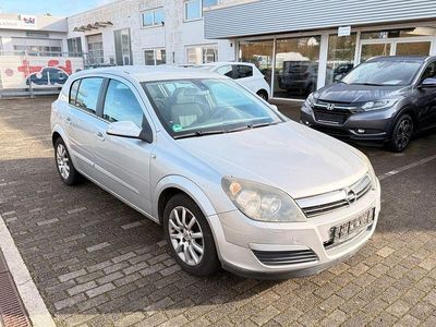 Silber Gebraucht 2004 Opel Astra Elegance Limousine | 1.990 € (Guter Preis)