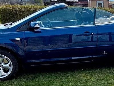 Gebraucht Ford Focus Cabriolet Trend 145 PS (106 kW) 2008 Blau Cabrio