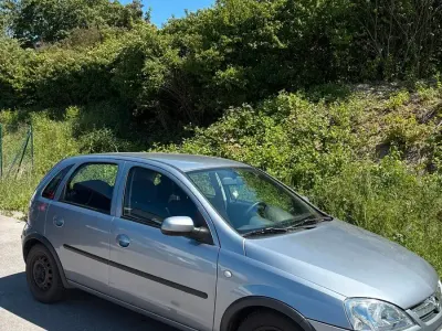 Gebraucht Opel Corsa 75 PS (55 kW) 2002 Grau Kleinwagen