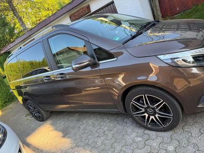 Usata Mercedes V220 Avantgarde 163 CV (119 kW) 2016 Marrone Monovolume