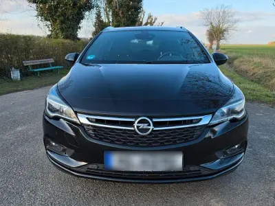 Used Opel Astra 110 HP (80 kW) 2017 Black Estate