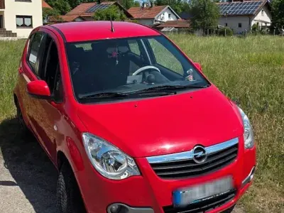 Gebraucht Opel Agila Edition 86 PS (63 kW) 2009 Rot Kleinwagen