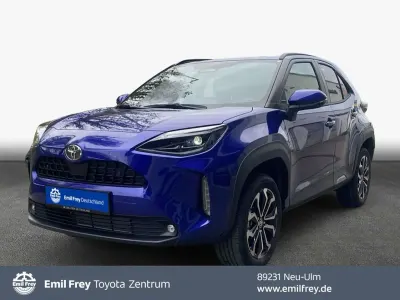Neu Toyota Yaris Cross 131 PS (96 kW) 2025 Juniper blue metallic SUV