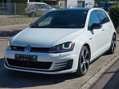 Gebraucht VW Golf VII GTI 220 PS (161 kW) 2015 Weiß Limousine