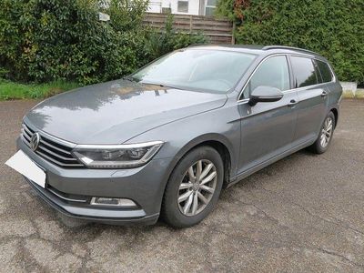 Gebraucht VW Passat Comfortline 150 PS (110 kW) 2015 Grau Kombi