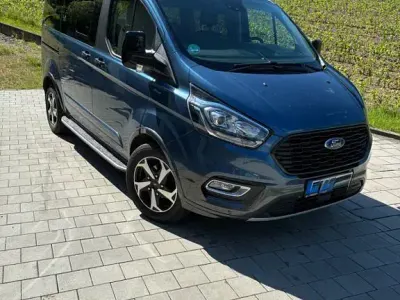 Gebraucht Ford Tourneo Active 185 PS (136 kW) 2020 Blau Van / Kleinbus
