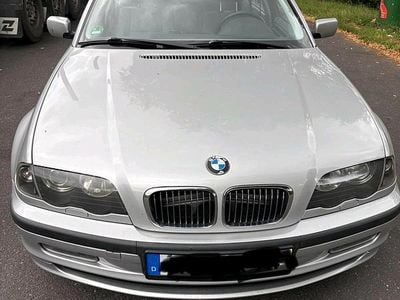 BMW 323