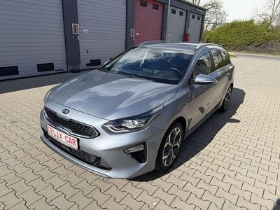 Gebraucht Kia Ceed Sportswagon Spirit 136 PS (100 kW) 2018 (css) lunarsilber met. Kombi