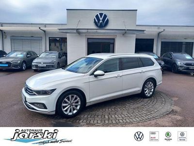 Weiß Gebraucht 2021 VW Passat Elegance Kombi | 22.988 € (Fairer Preis)