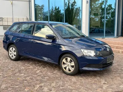 Gebraucht Skoda Fabia Ambition 75 PS (55 kW) 2017 Blau Kombi