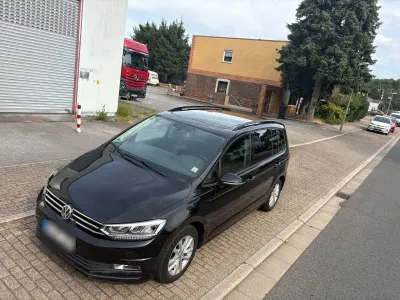 Gebraucht VW Touran 150 PS (110 kW) 2016 Schwarz Van / Kleinbus