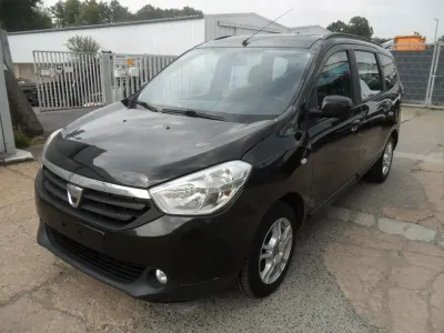 Gebraucht Dacia Lodgy Lauréate 116 PS (85 kW) 2013 Schwarz Van / Kleinbus