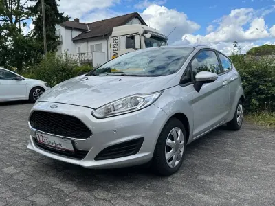 Gebraucht Ford Fiesta Trend 75 PS (55 kW) 2017 Silber Kleinwagen