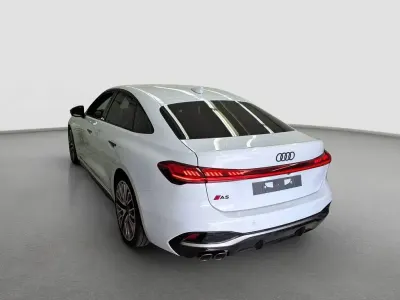 Gebraucht Audi A5 Edition .1 204 PS (150 kW) 2024 Weiß Limousine