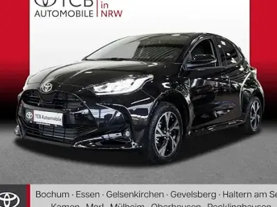 Neu Toyota Yaris Hybrid 116 PS (85 kW) 2025 Schwarz Limousine