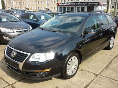 Gebraucht VW Passat Trendline 122 PS (89 kW) 2010 Deep black perleffekt Kombi