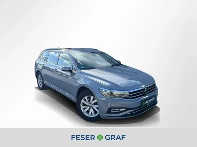 Gebraucht VW Passat Business 200 PS (147 kW) 2023 Mondsteingrau Kombi