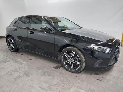 Gebraucht Mercedes A250 Night 160 PS (117 kW) 2022 Schwarz Limousine