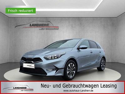 Neu Kia Ceed Gold 140 PS (102 kW) 2026 Silber Kleinwagen