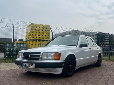 Gebraucht Mercedes 190 109 PS (80 kW) 1990 Weiß Limousine