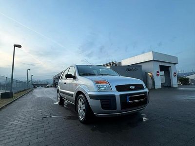 Silber Gebraucht 2005 Ford Fusion Kleinwagen | 2.250 €