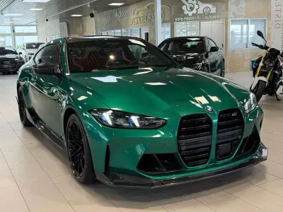 Używany BMW M4 Competition Edition 530 KM (389 kW) 2024 Zielony Coupe