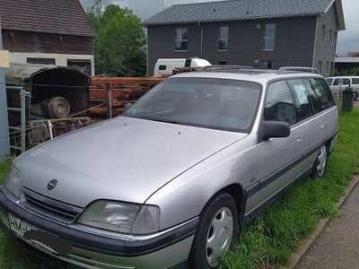 Gebraucht Opel Omega 116 PS (85 kW) 1992 Silber Kombi