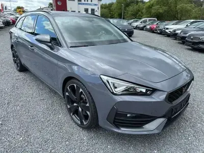 Gebraucht Cupra Leon VZ 301 PS (221 kW) 2024 Grau Limousine
