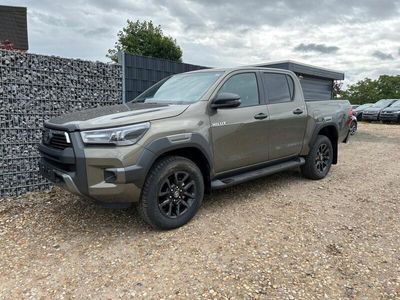 gebraucht Toyota HiLux 2.8 D-4D 4WD AT Invincible L ager