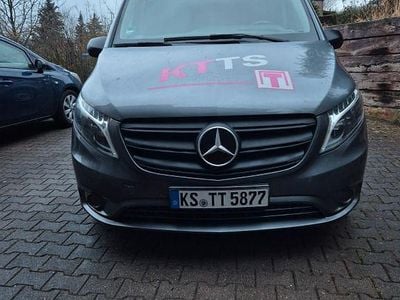 Gebraucht Mercedes Vito 190 PS (139 kW) 2023 Grau Van