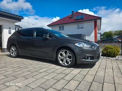 Gebraucht Ford Mondeo Titanium 150 PS (110 kW) 2015 Grau Kombi