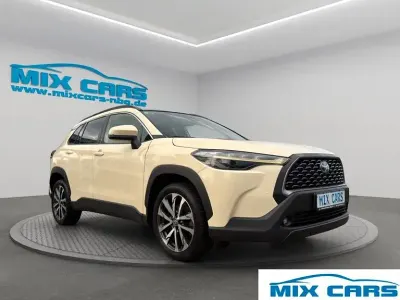 Gebraucht Toyota Corolla Cross Team 152 PS (111 kW) 2024 Super (pure) white ii SUV