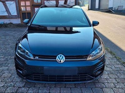 Brugt VW Golf VII R 300 HK (220 kW) 2019 Sort Sedan