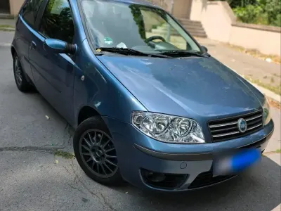 Gebraucht Fiat Punto 101 PS (74 kW) 2004 Blau Kleinwagen