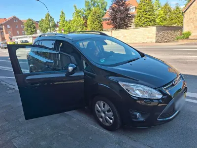Gebraucht Ford Grand C-Max 116 PS (85 kW) 2014 Schwarz Van / Kleinbus