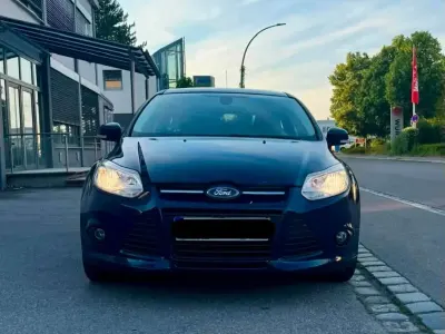 Gebraucht Ford Focus 150 PS (110 kW) 2013 Blau Kombi