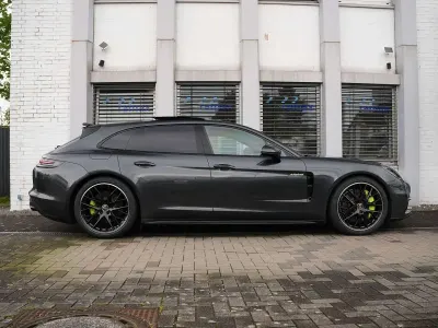 Gebraucht Porsche Panamera Sport Turismo 462 PS (339 kW) 2020 Vulkangrau metallic Kombi