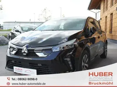 Gebraucht Mitsubishi Colt 90 PS (66 kW) 2024 Schwarz Kleinwagen