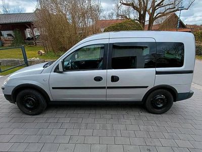 Gebraucht Opel Combo 90 PS (66 kW) 2008 Silber Van / Kleinbus