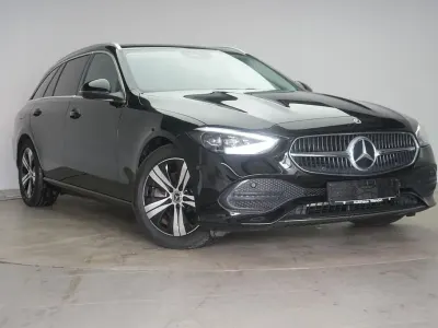 Gebraucht Mercedes C220 Avantgarde 200 PS (147 kW) 2023 Schwarz Limousine