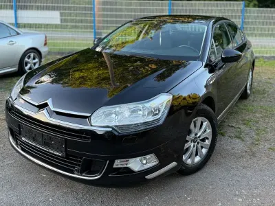 Gebraucht Citroën C5 Tendance 111 PS (81 kW) 2012 Schwarz Limousine