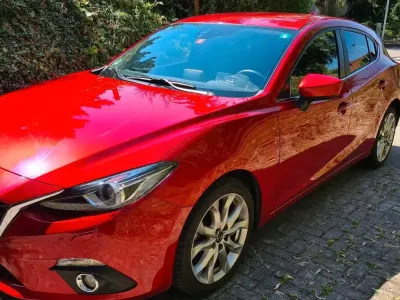 Gebraucht Mazda 3 150 PS (110 kW) 2014 Rot Limousine