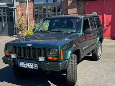 Gebraucht Jeep Cherokee Limited 184 PS (135 kW) 2001 Grün SUV