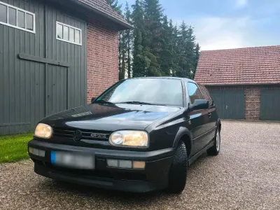 Gebraucht VW Golf GTI 115 PS (84 kW) 1993 Coupé
