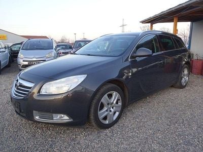 Grau Gebraucht 2012 Opel Insignia Kombi | 2.700 € (Superpreis)