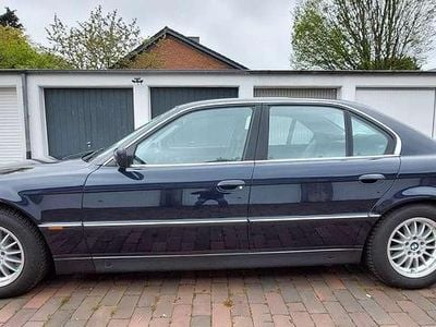 Second-hand BMW 740L 286 CP (210 kW) 1996 Albastru Berlinǎ