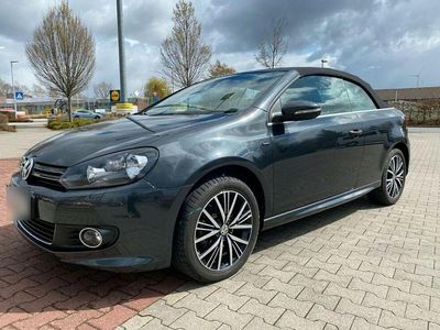 Gebraucht VW Golf Cabriolet Allstar 125 PS (91 kW) 2016 Grau Cabrio
